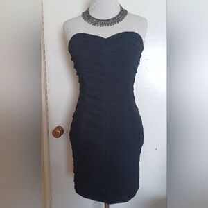 Womens black strapless stretchy dress Forever 21  size M  EUC